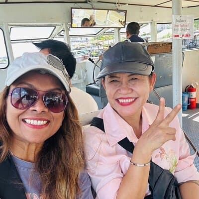 Private Custom Tour with a Local Guide 4