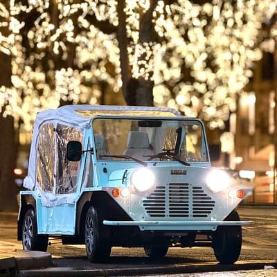 Private 4 - Hour Paris Highlights Tour by Golf Cart Mini Moke 2