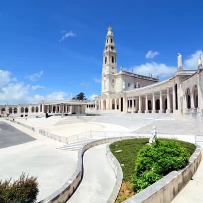 From Lisbon: Fatima, Battle, Nazareth and Obidos – Small groups