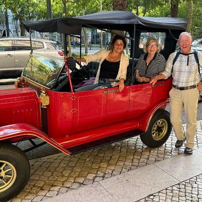 1h Classic Tuk Lisbon: One Hour of History & Charm