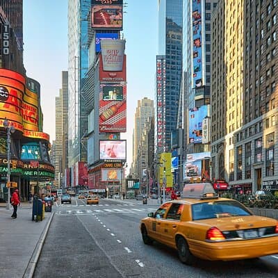 ICONIC New York Half-Day Small Group Tour w/ FREE Liberty Cruise 2