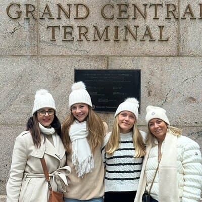 Gossip Girl Tv Locations Bus Tour in New York City 5