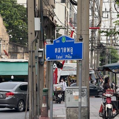 Motorbike Food Adventure and Amazing Night Market Tour 3