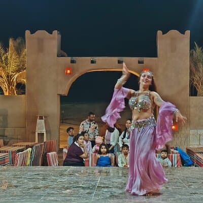 Dubai Evening Safari Explorers, Quad Bike, BBQ Dinner & Live Show 2