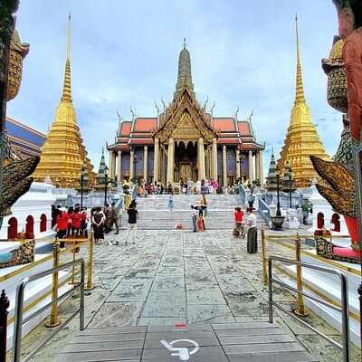 Private Tour to Grand Palace with Pho and Arun Temple 4