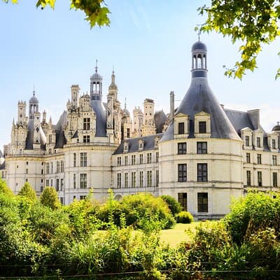 Visit 2 Most Beautiful Loire Castles in One Day 5
