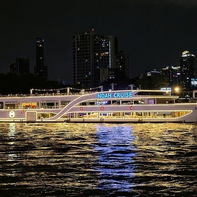 Bangkok Newest Luxury Noah Chao Phraya River Dinner Cruise 3
