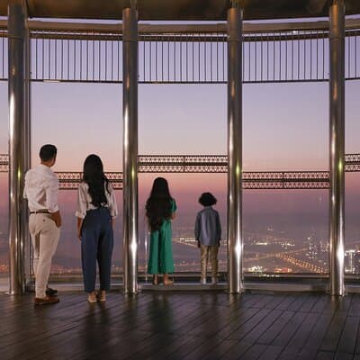 Burj Khalifa At the Top Ticket & Dinner with Dubai Fountain Views