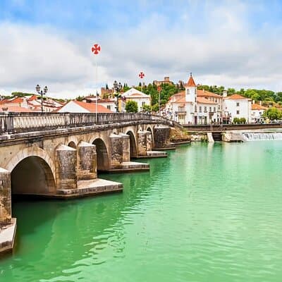Tomar and Almourol Castle: Tour in Small Group Lisbon 3