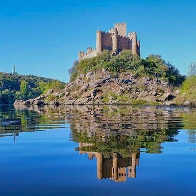 Tomar and Almourol Castle: Tour in Small Group Lisbon