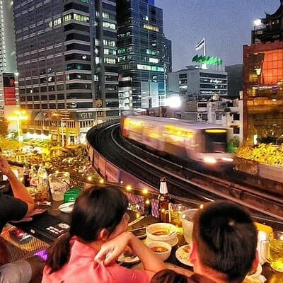 Bangkok LGBTQ Nightlife Tour with Drag and Karaoke 3