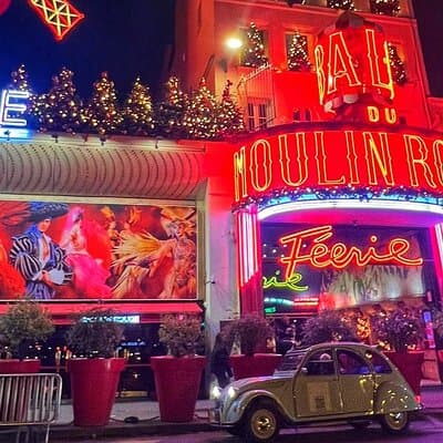 Tour of Paris and Montmartre in 2CV period with Champagne 2