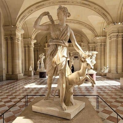 Louvre Half-Day Private Tour 3