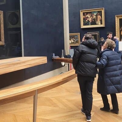 Louvre Half-Day Private Tour 5