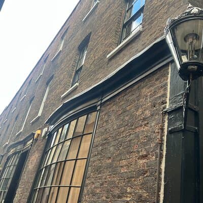 Hidden Westminster Walking Tour with a Funny Historian 3