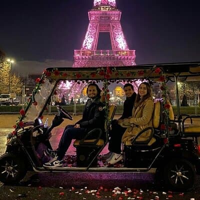 Le Tour d’Amour The Valentine’s Day Private Golf Cart in Paris 2