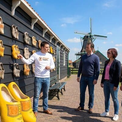 Day Trip from Amsterdam to Zaanse Schans Windmills and Volendam 2
