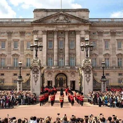 2 Hour Private London Essentials with a Londoner 2
