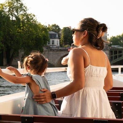 Paris Kids & Family Seine River Cruise with Muffin, Donut & More