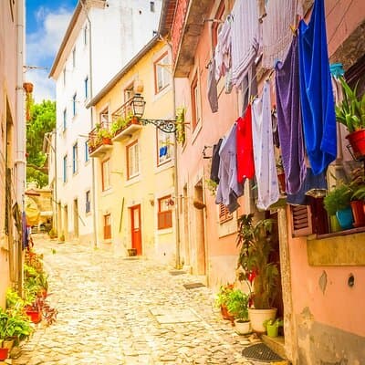 Lisbon Private Half-Day City Tour with Local Driver-Guide 3