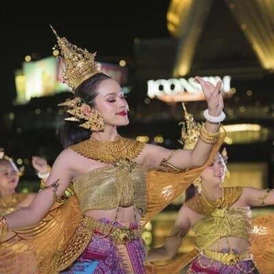 Sawasdee Chao Phraya River Dinner Cruise in Bangkok 2