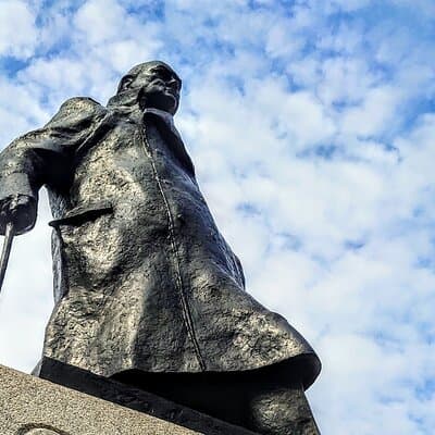 Winston Churchill's London At War. A Private Walk Through Britain's Darkest Hour 3
