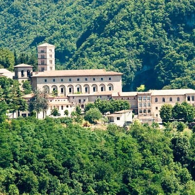 Work and Pray: In the Footsteps of St. Benedict Private Day Trip from Rome 2