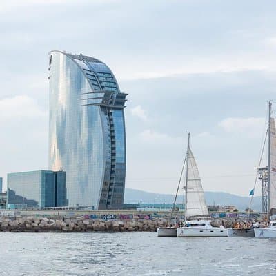 Barcelona Catamaran Private Experience from 13 to 16 Passengers 2