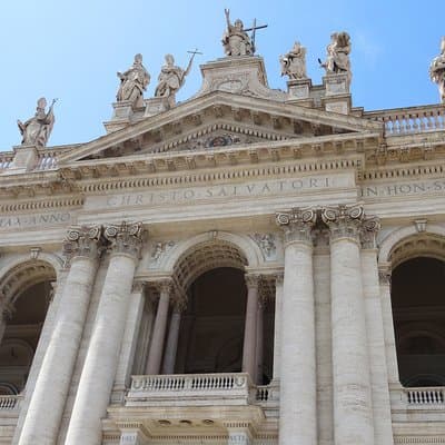 Private Tour with guide & Luxury Car: Holy Churches of Rome 4
