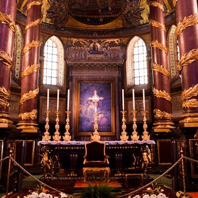 Private Tour with guide & Luxury Car: Holy Churches of Rome 3