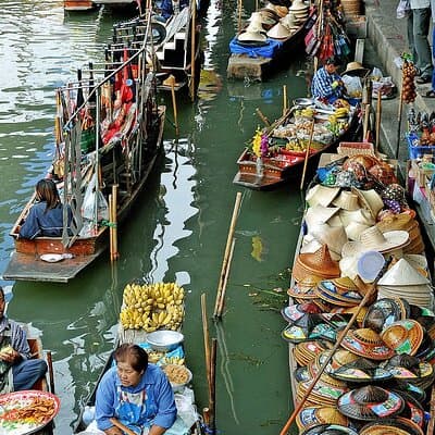 Damnoen Saduak Floating Market and Maeklong Railway Market Tour 4