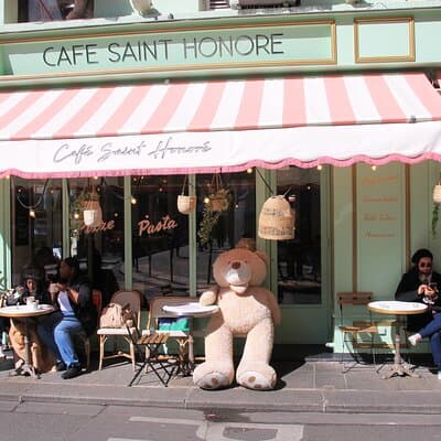 Private Screen to Streets: A TV Show-inspired Paris Walking Tour 2