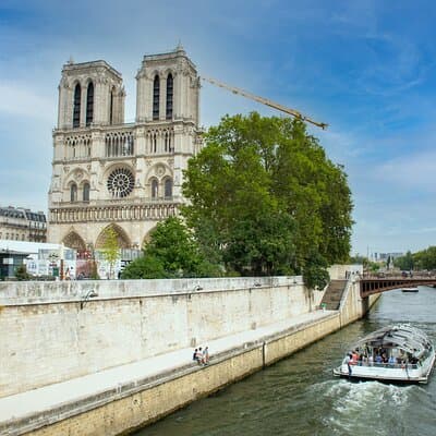 Private Paris Full-Day Experience β Fully Customizable Itinerary 3
