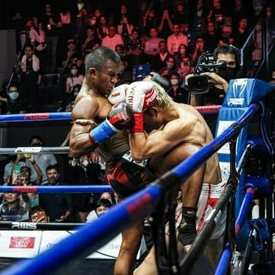 Muay Thai Boxing Match Tickets at Rajadamnern Stadium in Bangkok 5