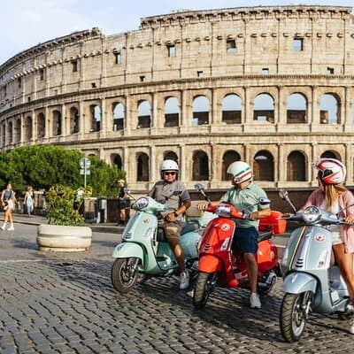 Rome Vespa 125cc Daily Rental 2