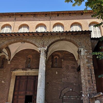 Monks and Knights walking tour on Aventino with Gelato 3