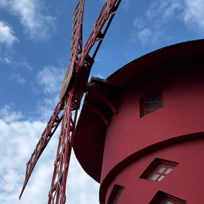 Intimate Montmartre Art & Gourmet Stroll – Private Experience 3