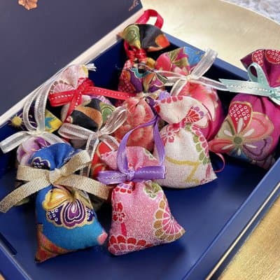 Kimono Dressing and Tea Ritual with Omiya Hachiman Shrine Walk 4