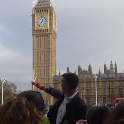 London’s Most Entertaining Tour: Magic, History and Laughter 5