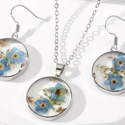Paris 1e Duo Resin Jewelry Making Workshop 2