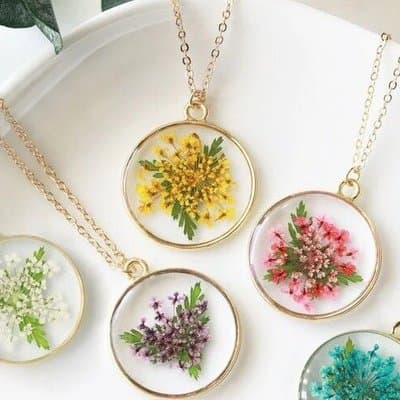 Paris 1e Duo Resin Jewelry Making Workshop 5