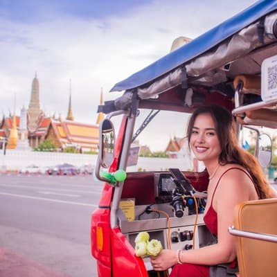 Grand Palace , Wat Pho Half day With Ev Tuk tuk pick up & Adm Fee