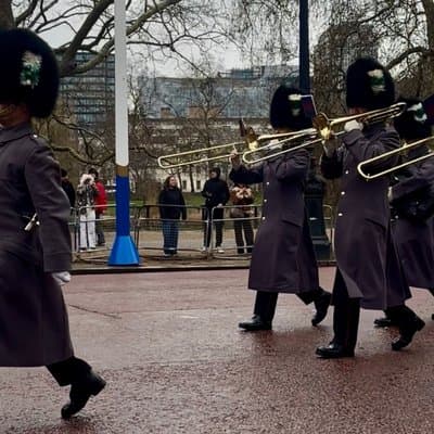 Essential London Tour and Changing of the Guard 3