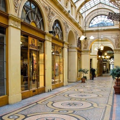 Covered passages: secrets, luxury and modernity