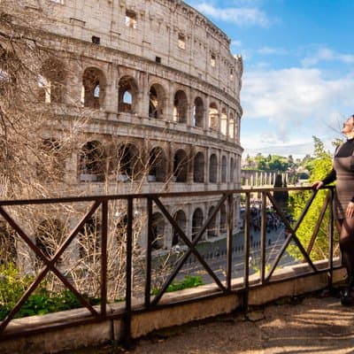 Rome Private Photoshoot: Colosseum & Trevi Photo Walk 3