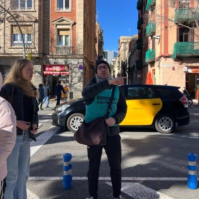 FC Barcelona History Immersive Walking Tour - Beer Included 3