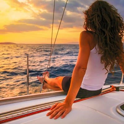 Sunset Sailing Excursion in Barcelona 3