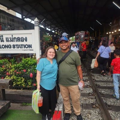 Private Bangkok Full-Day Railway Market and Floating Market Tour 3