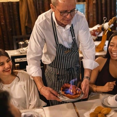 Lisbon Graca Dinner and Portuguese Wine Tour in Hidden Tascas