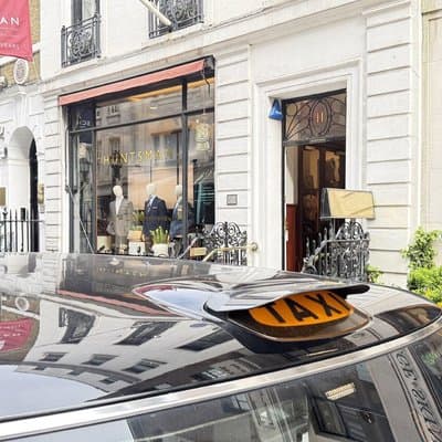 Private Kingsman Filming Locations Tour by Black Taxi in London